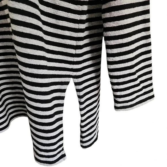 J. Jill Black Gray Striped Cotton Sweater Tunic Medium Button Shoulder Preppy - Picture 4 of 9